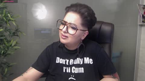 Snapshot of allyiah chatting on January 17, 2025, 12:10 am online show from January 17, 2025, 12:10 am