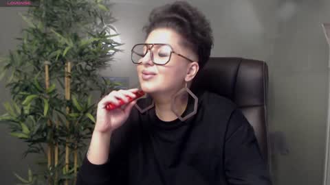 Snapshot of allyiah chatting on January 25, 2025, 10:39 pm online show from January 25, 2025, 10:39 pm