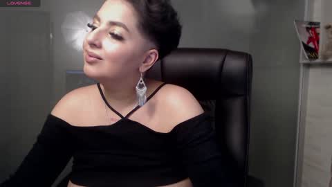 Snapshot of allyiah chatting on February 7, 2025, 1:47 am online show from February 7, 2025, 1:47 am