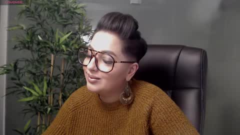 Snapshot of allyiah chatting on February 22, 2025, 9:48 pm online show from February 22, 2025, 9:48 pm