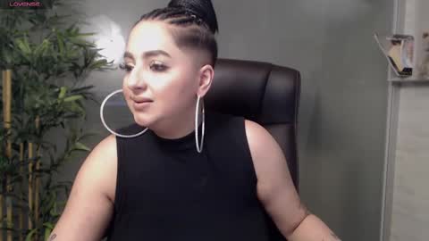 Snapshot of allyiah chatting on March 3, 2025, 11:03 pm online show from March 3, 2025, 11:03 pm