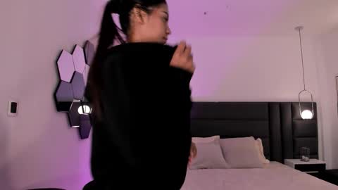 Alisson online show from October 18, 2025, 10:16 am