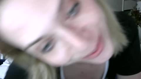 Ally Girl In Her Ally World online show from June 21, 2026, 3:25 pm