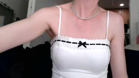 Ally Girl In Her Ally World online show from July 14, 2026, 1:52 am