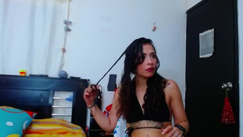 Snapshot of allyson_collins_ chatting on December 23, 2024, 9:51 pm Allyson collins online show from December 23, 2024, 9:51 pm