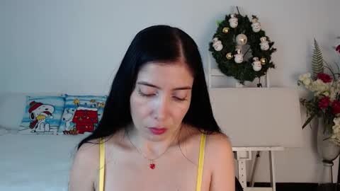 Snapshot of alma_art_ chatting on December 2, 2025, 8:04 pm alma_art_ online show from December 2, 2025, 8:04 pm