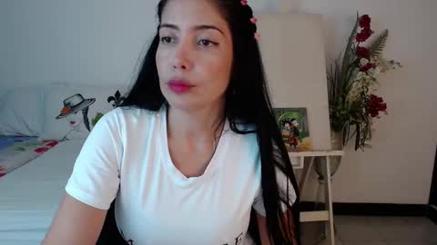 alma_art_ online show from March 26, 2026, 8:14 pm