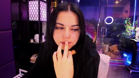 Alma online show from November 8, 2025, 8:47 am