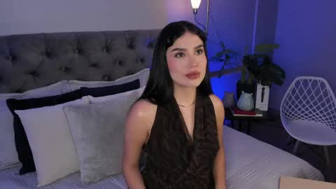 Mia online show from May 20, 2026, 2:56 pm