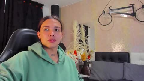 Santy online show from February 4, 2026, 7:09 pm