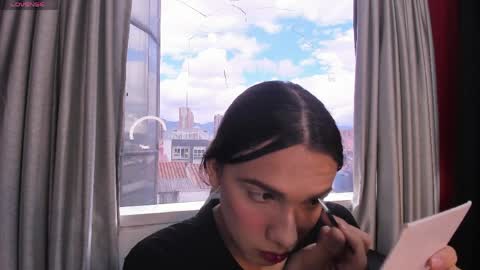 Snapshot of almazz_ chatting on April 8, 2026, 7:36 pm Santy online show from April 8, 2026, 7:36 pm