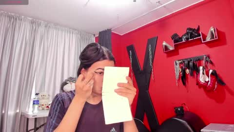 Snapshot of almazz_ chatting on April 22, 2026, 9:27 pm Santy online show from April 22, 2026, 9:27 pm