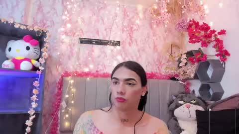 Snapshot of almazz_ chatting on May 5, 2026, 8:33 am Santy online show from May 5, 2026, 8:33 am