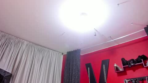 Snapshot of almazz_ chatting on May 9, 2026, 10:20 am Santy online show from May 9, 2026, 10:20 am