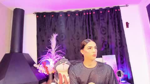 Snapshot of almazz_ chatting on May 25, 2026, 4:07 am Santy online show from May 25, 2026, 4:07 am