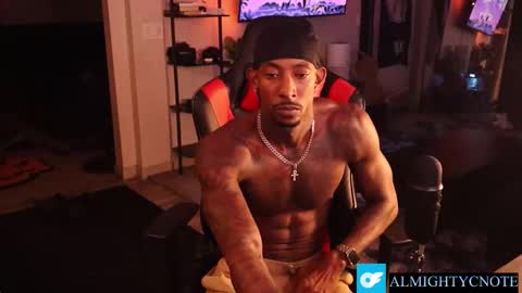 Snapshot of almightycnote chatting on December 1, 2025, 5:01 am Almightycnote online show from December 1, 2025, 5:01 am