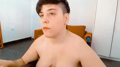 Almond online show from December 22, 2024, 7:10 pm