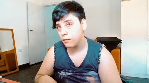 Almond online show from January 10, 2025, 9:20 pm