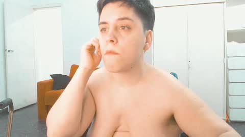 Almond online show from March 3, 2025, 2:47 am