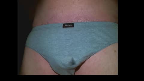 Snapshot of almost__home chatting on November 23, 2025, 6:24 am almost__home online show from November 23, 2025, 6:24 am