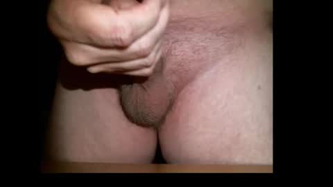 Snapshot of almost__home chatting on February 8, 2026, 5:44 am almost__home online show from February 8, 2026, 5:44 am