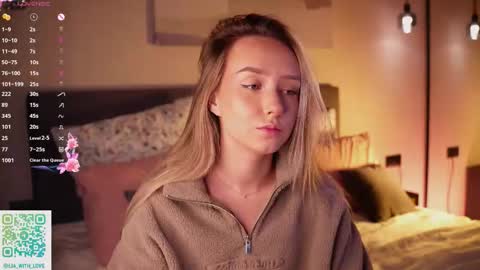 Snapshot of alodiaacomb chatting on November 25, 2025, 3:06 am Lia online show from November 25, 2025, 3:06 am