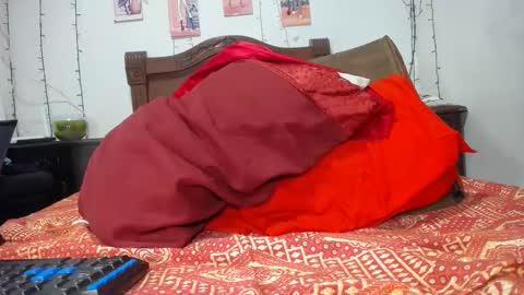 alondra online show from December 17, 2024, 5:51 am