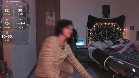 Snapshot of alone_together_ chatting on November 29, 2025, 12:13 am luca or garu D online show from November 29, 2025, 12:13 am