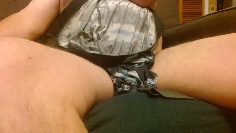 Snapshot of aloneandjustme chatting on January 10, 2026, 9:41 pm JustMe online show from January 10, 2026, 9:41 pm