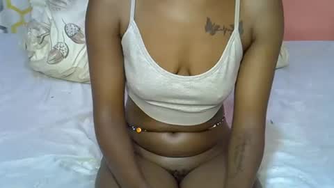 alorapavo online show from April 5, 2026, 8:17 pm