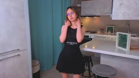 Snapshot of alorianna chatting on December 5, 2025, 4:03 pm Alorena online show from December 5, 2025, 4:03 pm