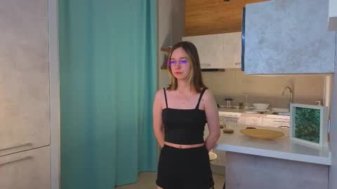 Snapshot of alorianna chatting on December 15, 2025, 3:49 pm Alorena online show from December 15, 2025, 3:49 pm