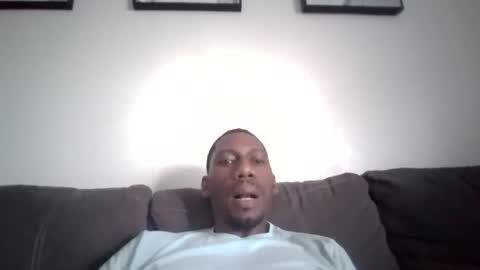 Snapshot of aloysiuz chatting on June 25, 2026, 6:45 pm Aloysius online show from June 25, 2026, 6:45 pm