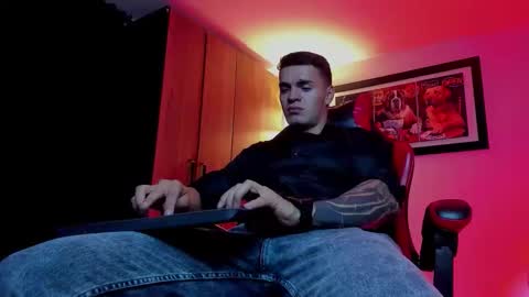 alpha_dominus_ online show from December 22, 2025, 4:09 am
