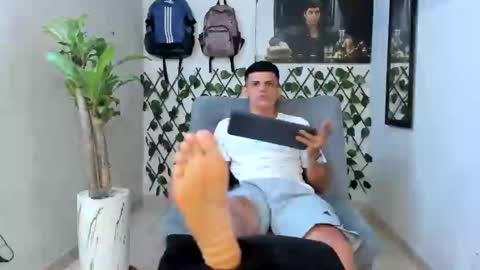 Snapshot of alpha_pprs chatting on December 1, 2024, 10:43 pm Alpha pprs online show from December 1, 2024, 10:43 pm