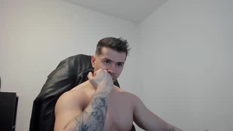 LeatherMaster online show from December 2, 2025, 11:04 am