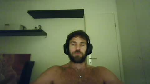 alphah_hunk online show from October 21, 2025, 6:41 pm