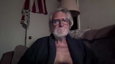 AlphaUniform online show from January 7, 2025, 12:52 pm