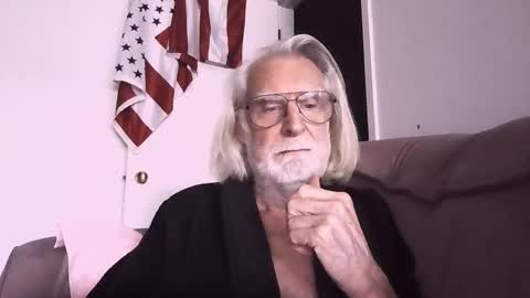 AlphaUniform online show from March 5, 2026, 4:58 pm