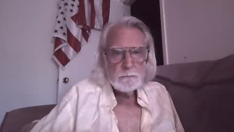 Snapshot of alphauniform chatting on August 2, 2026, 12:25 pm AlphaUniform online show from August 2, 2026, 12:25 pm