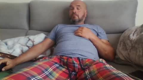 Snapshot of alsi72 chatting on February 19, 2025, 9:28 am alsi72 online show from February 19, 2025, 9:28 am