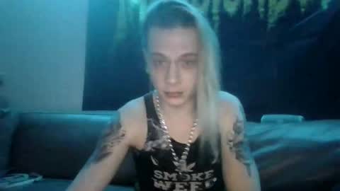 Snapshot of altboy010 chatting on April 2, 2026, 8:28 pm altboy010 online show from April 2, 2026, 8:28 pm