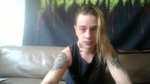Snapshot of altboy010 chatting on June 12, 2026, 11:31 am altboy010 online show from June 12, 2026, 11:31 am