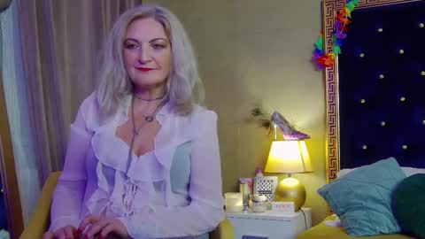 Alura Jenson online show from November 17, 2025, 8:03 pm