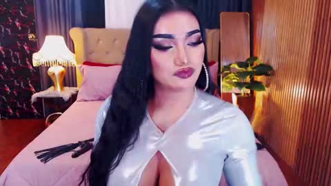 Alura Jhenson online show from February 13, 2026, 6:48 pm