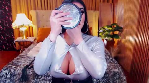 Alura Jhenson online show from March 1, 2026, 4:42 pm