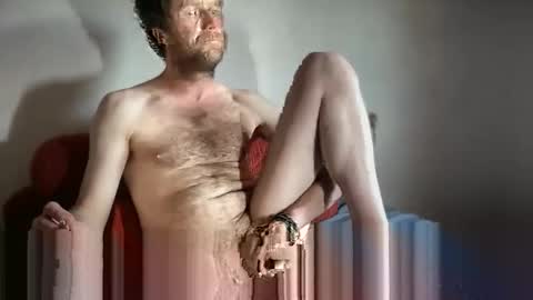 Snapshot of alvarooo1111 chatting on May 30, 2026, 10:34 am Balearicsex11 online show from May 30, 2026, 10:34 am