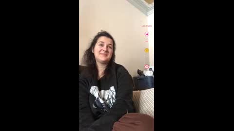 Snapshot of alvie_bones chatting on February 24, 2025, 1:53 pm Alvie online show from February 24, 2025, 1:53 pm