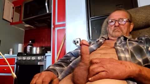 Snapshot of alwayshard4u1 chatting on April 27, 2026, 7:06 am alwayshard4u1 online show from April 27, 2026, 7:06 am