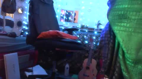 Snapshot of alwaysniceguy2 chatting on September 17, 2025, 2:46 am HoneyMelonGuy online show from September 17, 2025, 2:46 am